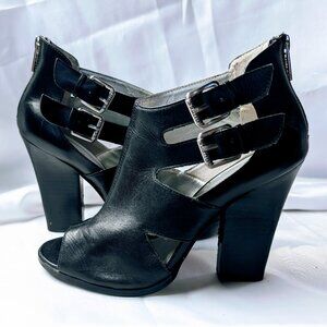 High heeled Guess Booties